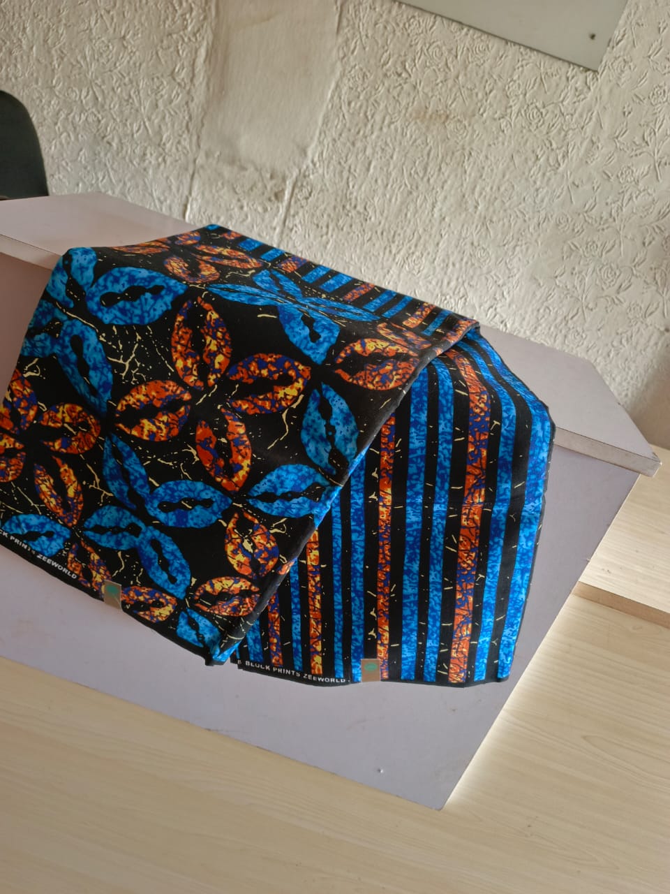 Tuoyo Men’s Ankara Set alternate image